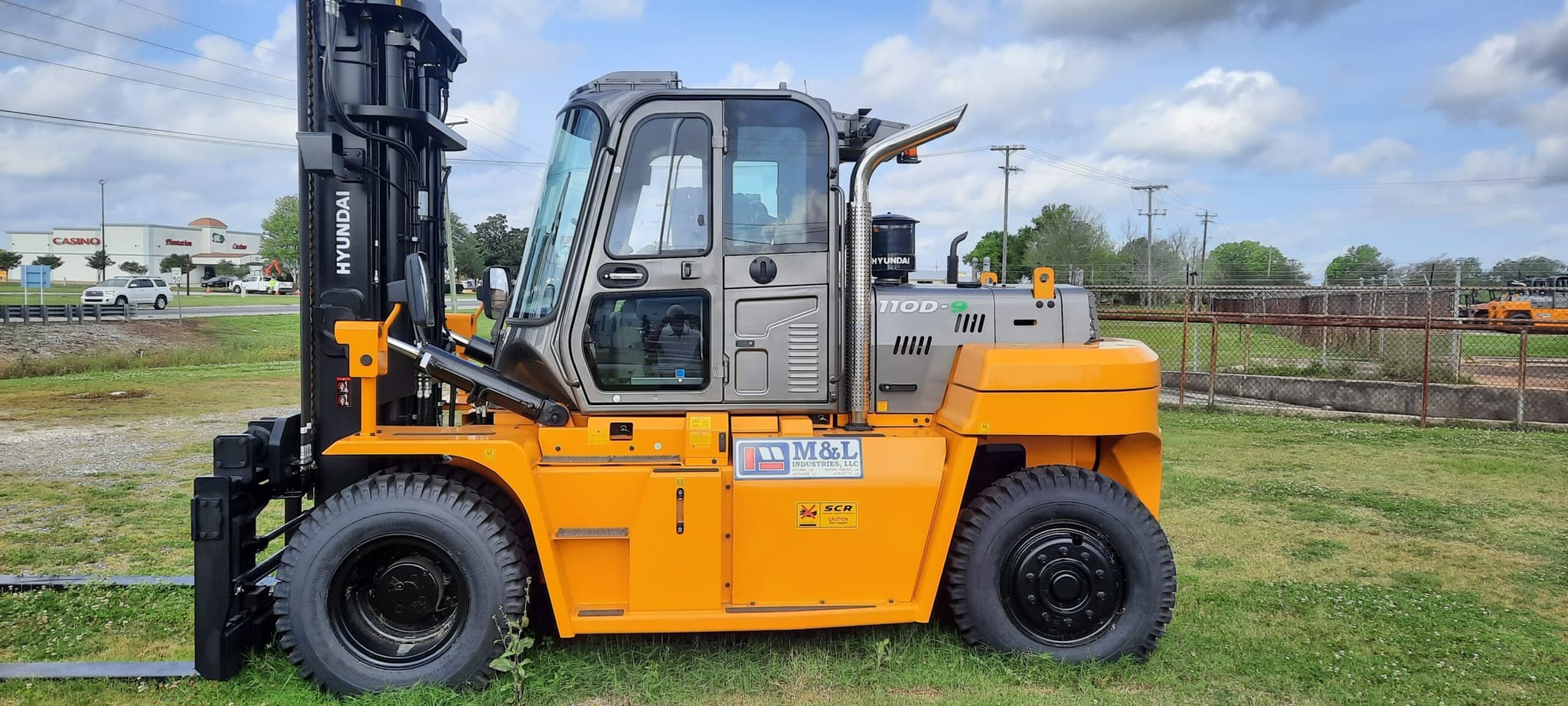 New Hyundai 110D-9 24,000 LBS Capacity Diesel Forklift