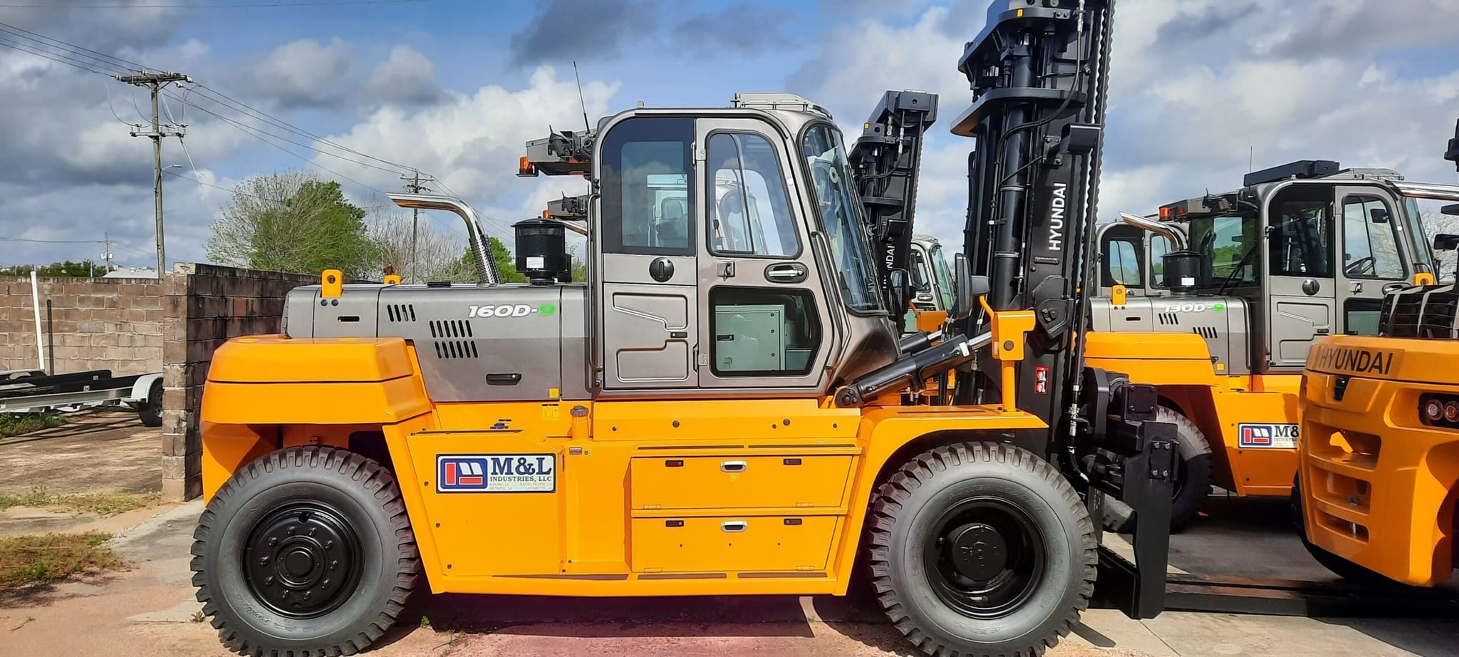 New Hyundai 160D-9 35000 Pound Capacity Diesel Forklift